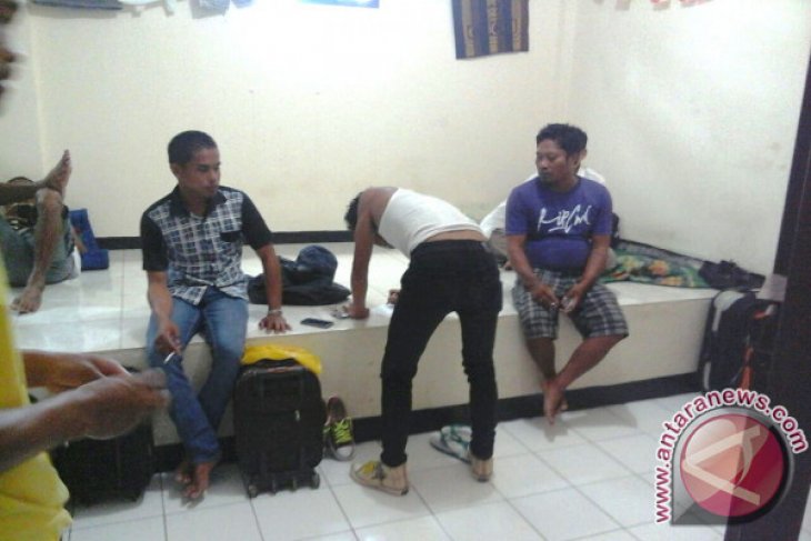 Imigrasi Ambon pulangkan warga Filipina