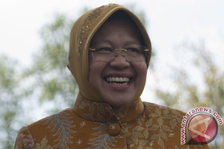 Risma mutasi-rotasi 67 pejabat Pemkot Surabaya