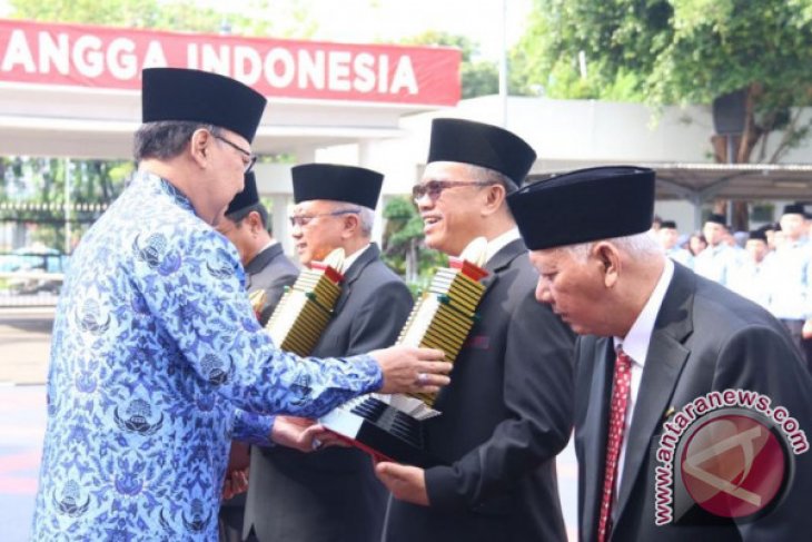 Syaharie Jaang Mendapat Apresiasi Atas Diraihnya Penghargaan