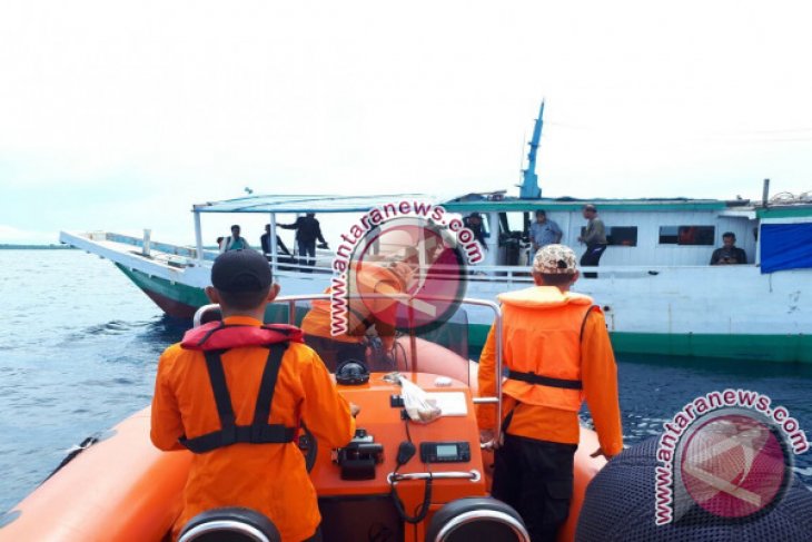 Tim SAR cari 13 penumpang KM Sinar Kencana