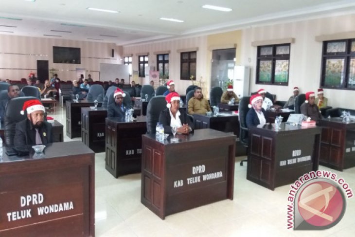 DPRD Dorong Penerapan Konsep KSCT Teluk Wondama