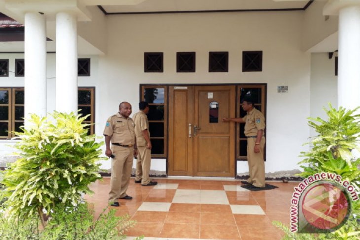 Teluk Wondama Tertibkan Rumah Dinas