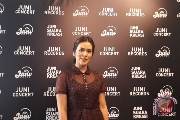 Raisa jajal profesi baru sebagai produser musik