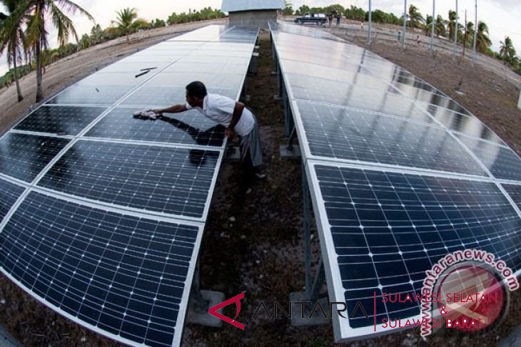 Gunakan pembangkit tenaga surya, PLN hemat Rp115 juta/bulan