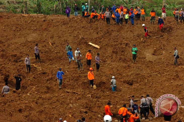 Data terkini, sebelas tewas akibat longsor di Brebes