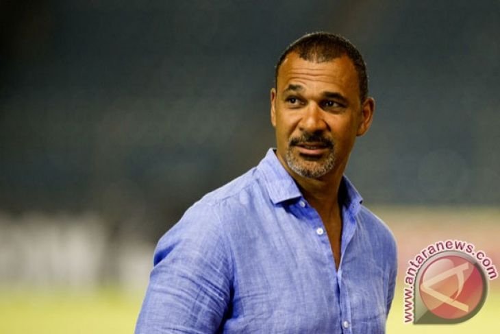 Ruud Gullit tuntut Van Dijk tampil lebih baik lagi