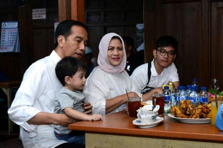 Presiden Jokowi wisata kuliner pada akhir pekan