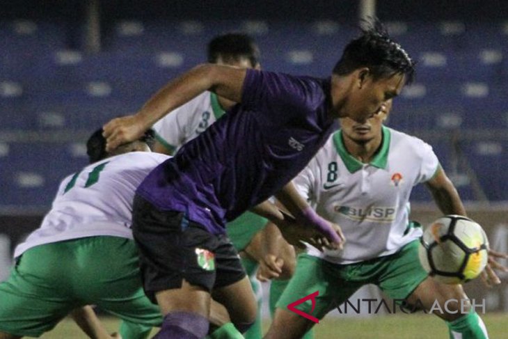 Persita menang 2-1 atas Blitar