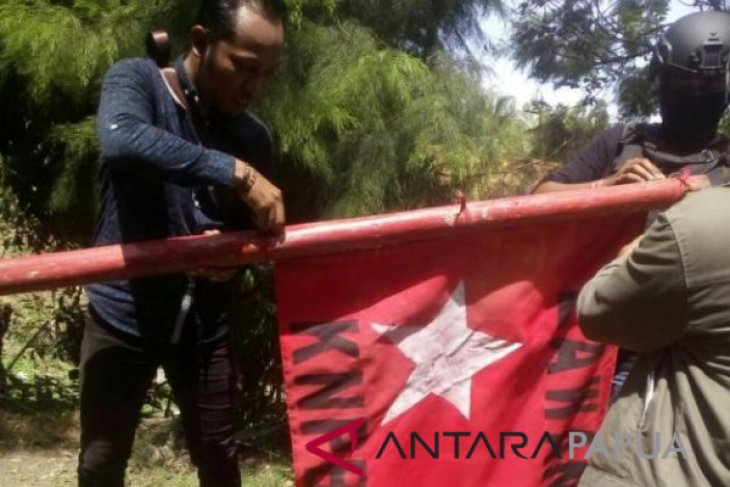 Diduga kibarkan bendera Bintang Kejora, delapan orang diamankan polisi