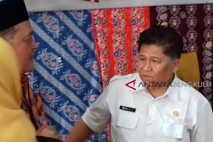 Hidupkan lagi kain songket Seluma