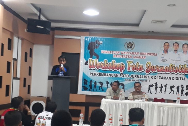 Kominfo buka workshop foto jurnalistik PWI Asahan
