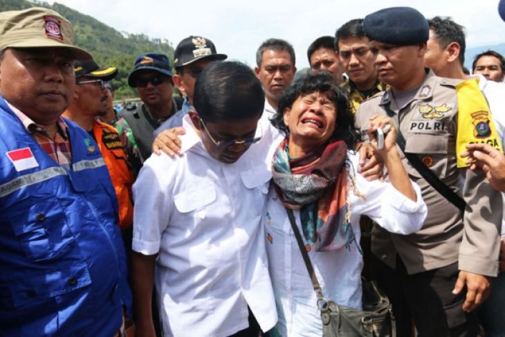 Mensos sampaikan pesan Presiden Jokowi ke korban kapal tenggelam di Toba