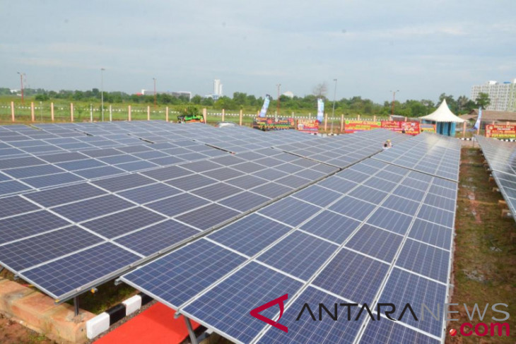 Residents of villages bordering Malaysia benefit from 120-KWP PLTS