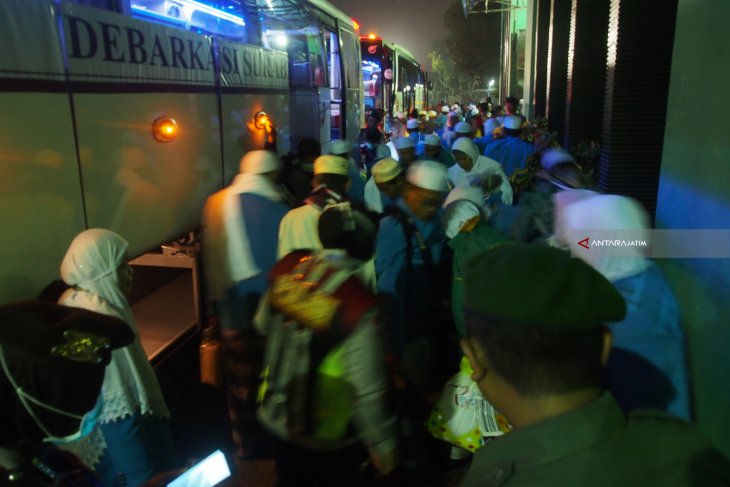 Jamaah Haji Situbondo Tiba di Tanah Air