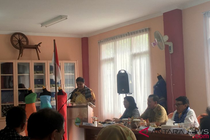 Menperin imbau IKM tekstil Majalaya tingkatkan produktivitas