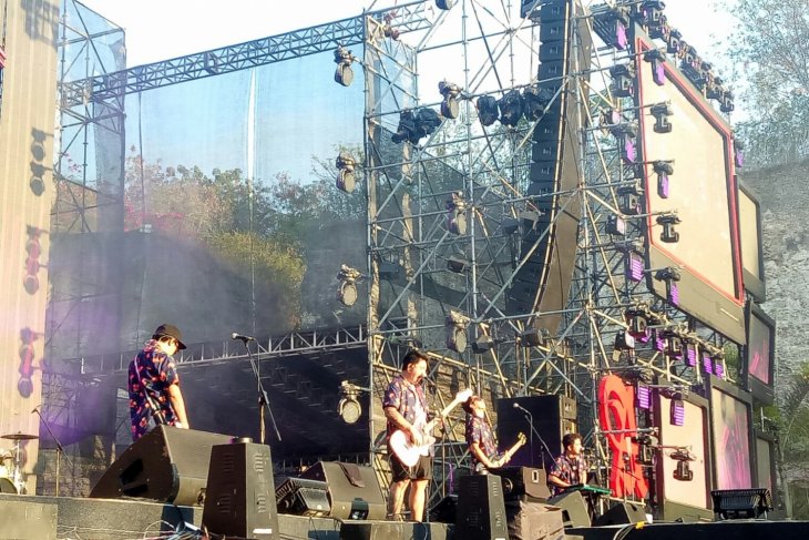 Pee Wee Gaskins bawa nuansa 90-an ke panggung Soundrenaline