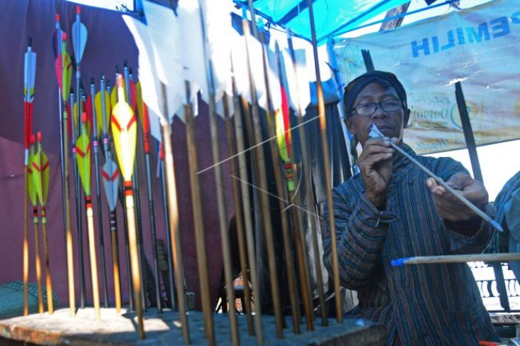 Kerajinan anak panah tradisional