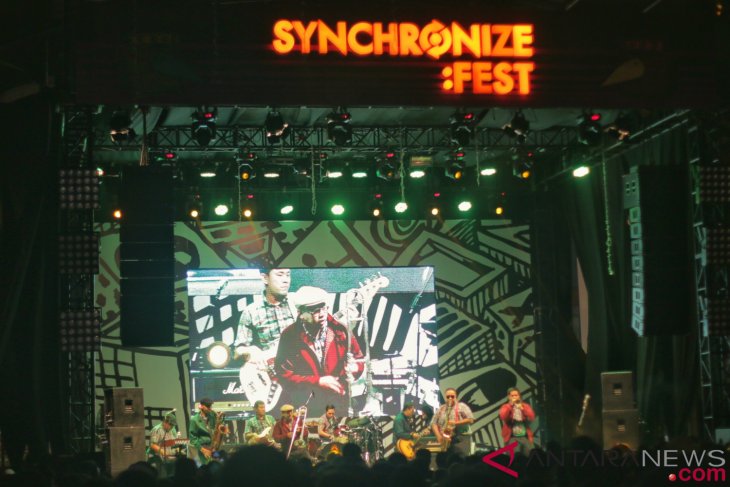 Synchronize Fest 2018 hari kedua, Sheila on 7 hingga Soneta