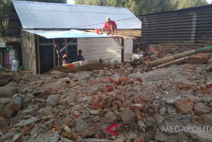 Warga Lombok Utara mulai bangun huntara