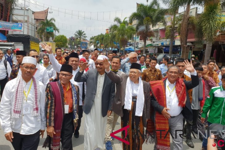 Salam Horas, Mejuah-juah, dan Yahowu sambut Ma'ruf Amin di Tapanuli Utara