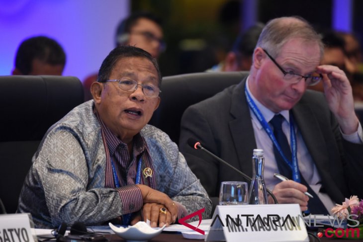 IMF-WB - Darmin ungkap peran penting legislator di era digital
