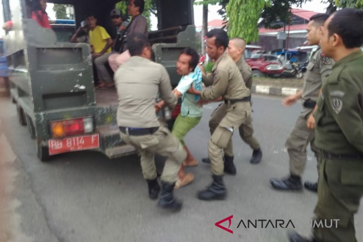Diperkirakan ada 77.500