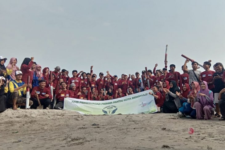 Pemuda-Jurnalis tanam 1.200 bibit mangrove di pondok besi