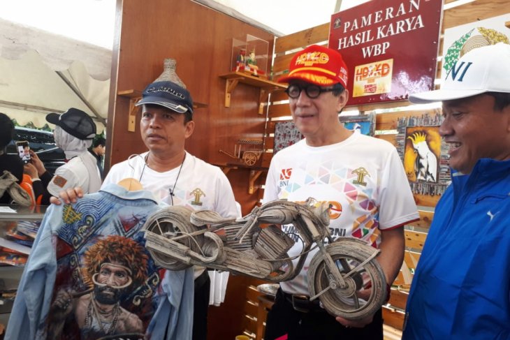 Yasonna Laoly Kagumi Karya Narapidana