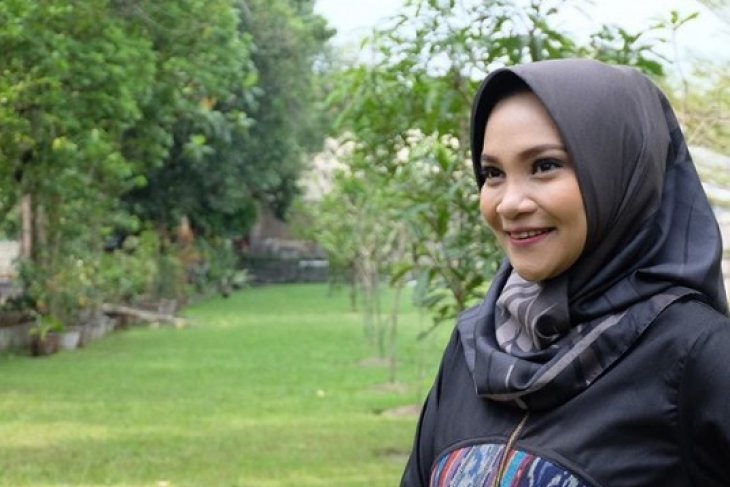Dosen UGM mendukung pelaporan Hanum Rais ke polisi