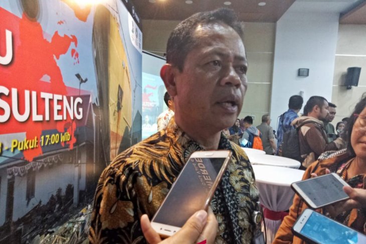 30 ton bantuan Kemensos masih menunggu diterbangkan
