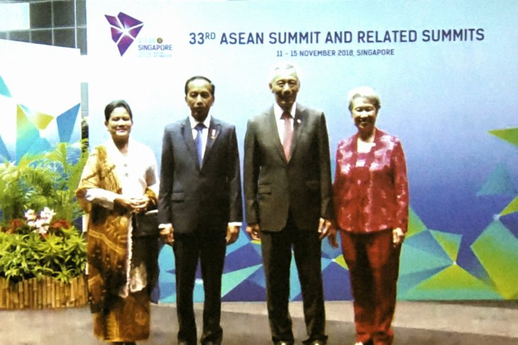 Jokowi attends opening of 33rd ASEAN Summit