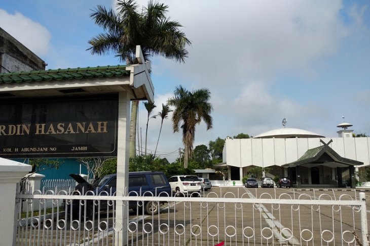 Jenazah Zulkifli Nurdin disholatkan di Masjid Nurdin Hasanah