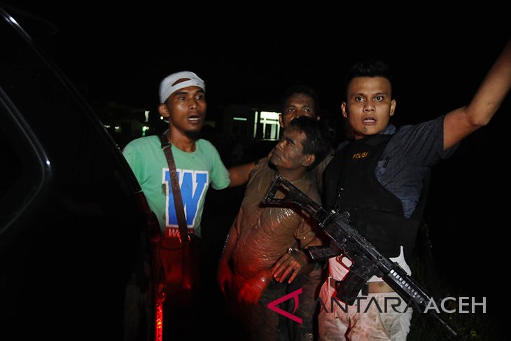 Polisi tangkap empat napi ratusan lainnya buron