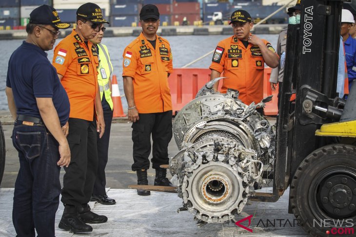 Evacuation operation of Lion Air JT 610 extended