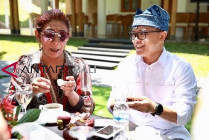 Menteri Susi Terkesan Nikmatnya Durian Pelangi Banyuwangi