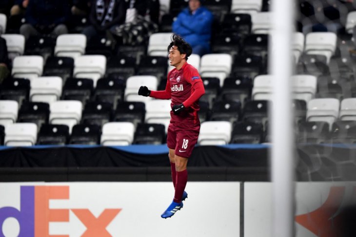 Fans Liverpool jatuh hati Takumi Minamino