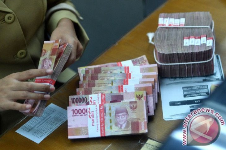 Uang Rp1,8 miliar lenyap di halaman kantor Gubernur Sumut