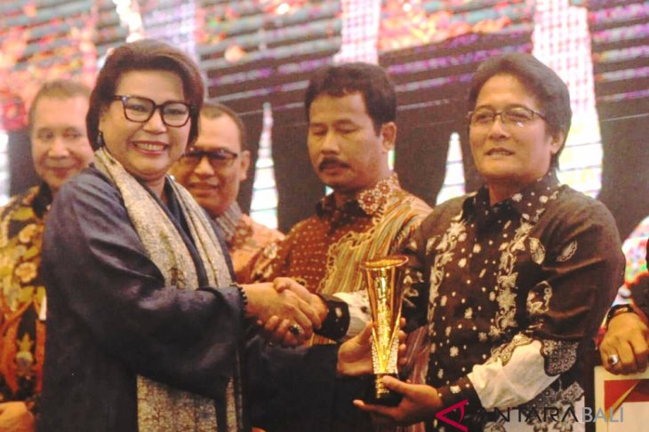 Badung raih penghargaan LHKPN 2018 dari KPK