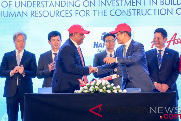 AirAsia Jajaki Kerja Sama Dengan Garuda Indonesia
