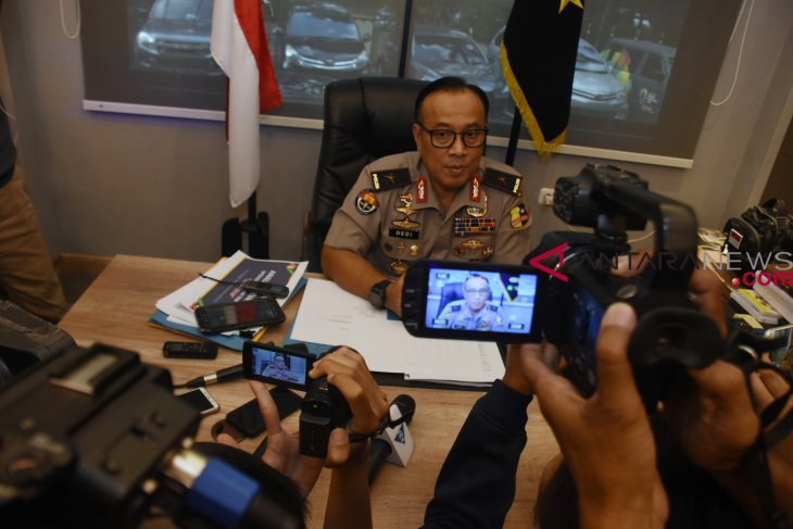 Task force arrests three football mafias