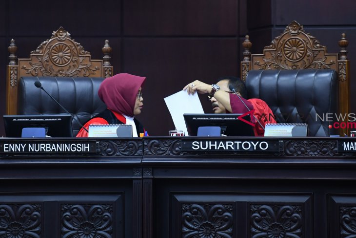 Hakim : Video perubahan situng hanya narasi akun