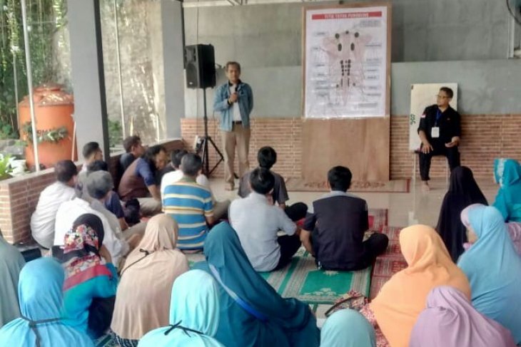 Pelatihan kesehatan warga bisa hemat anggaran negara