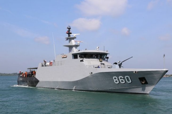 TNI AL kirim kapal perang dan prajurit ke lokasi tsunami
