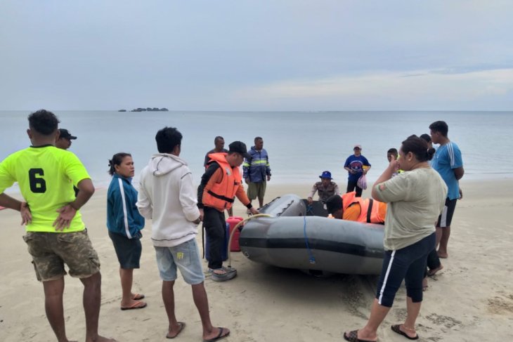 Regu penyelamat cari nelayan hilang di Saumlaki