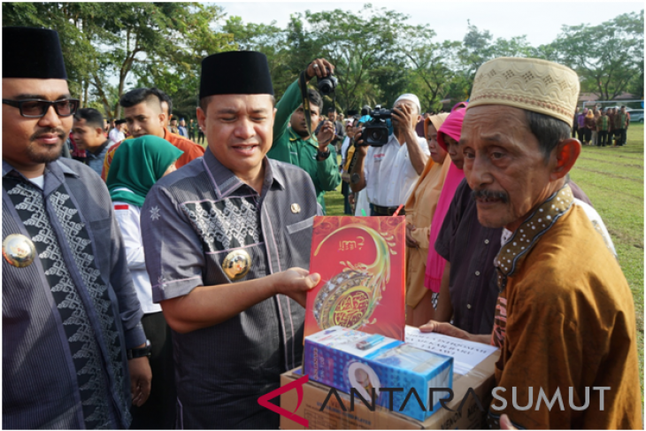 Baznas Batubara salurkan zakat