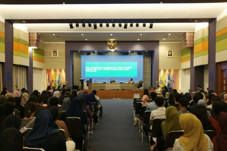 Pakar: 'Bullying' imbas negatif media sosial