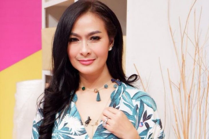Iis Dahlia berpesan jelang pelantikan presiden
