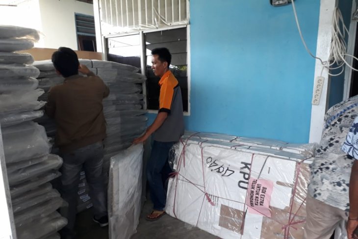 KPU Wondama mulai sortir logistik Pemilu