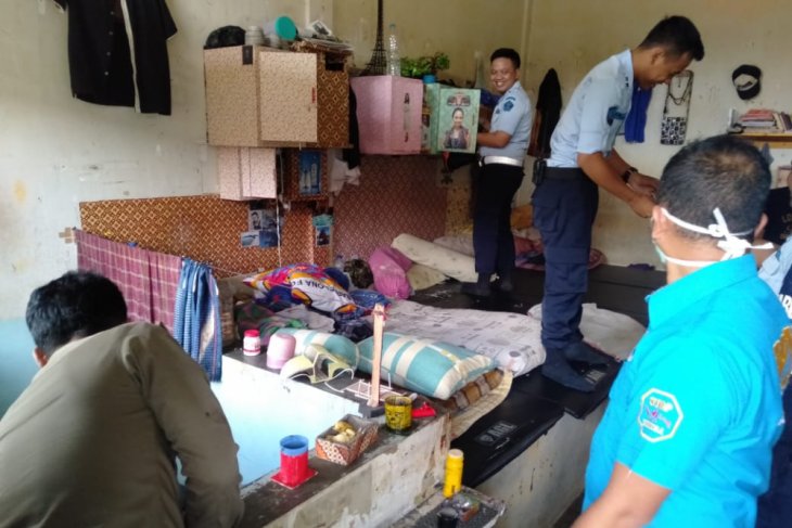 BNNK Sukabumi Geledah Kamar Penghuni Lapas Warungkiara
