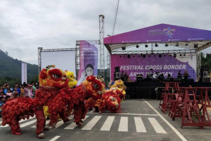 Pertunjukan Barongsai Yonkav 12/BC mampu